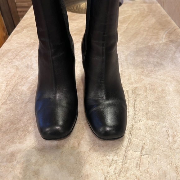 Gucci ankle boots, 2,7 inches heels. Black color with mirror heels. Size 39 - Picture 7 of 8